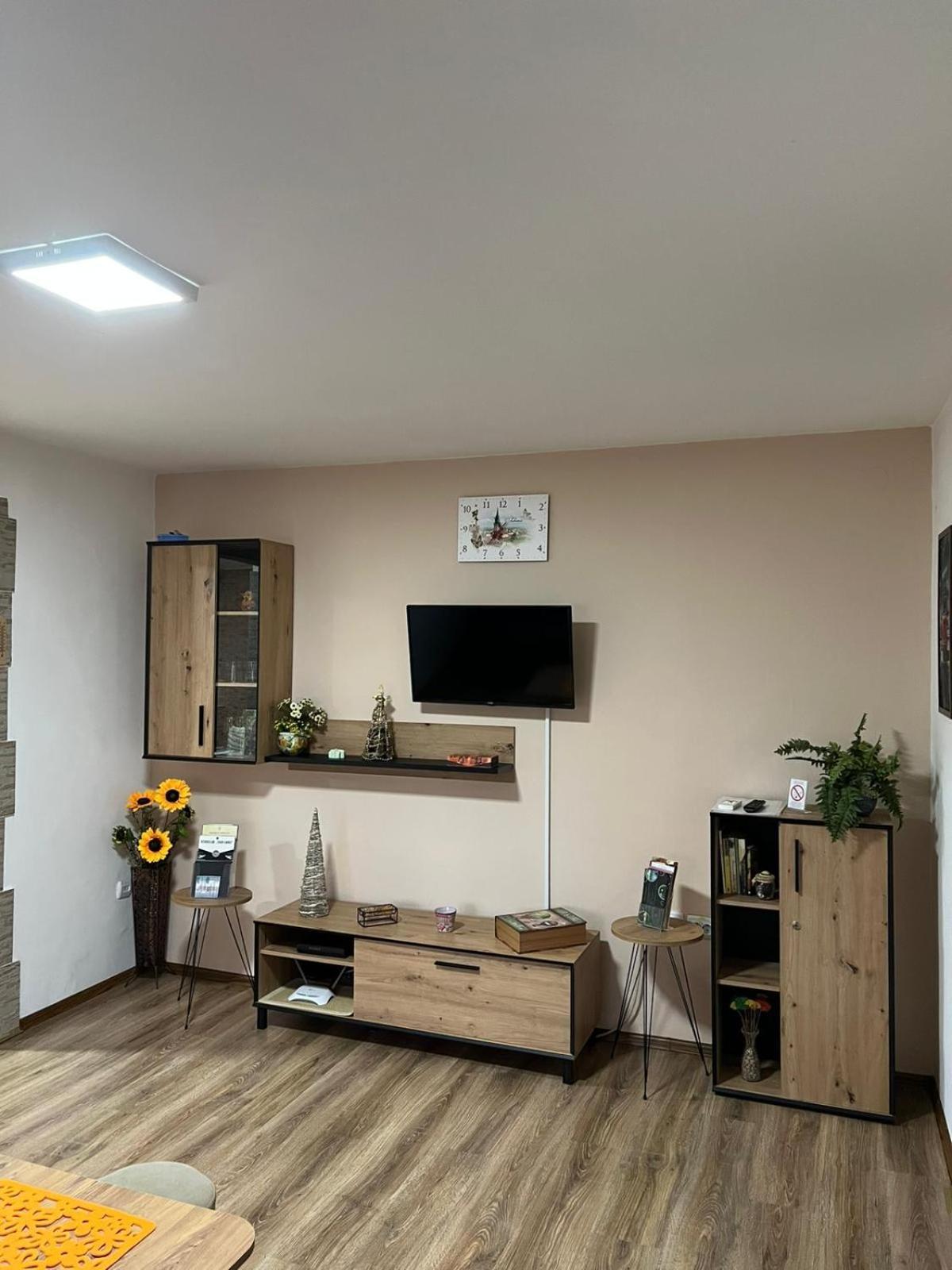 Appartamento Apartman Su Libero Subotica Esterno foto