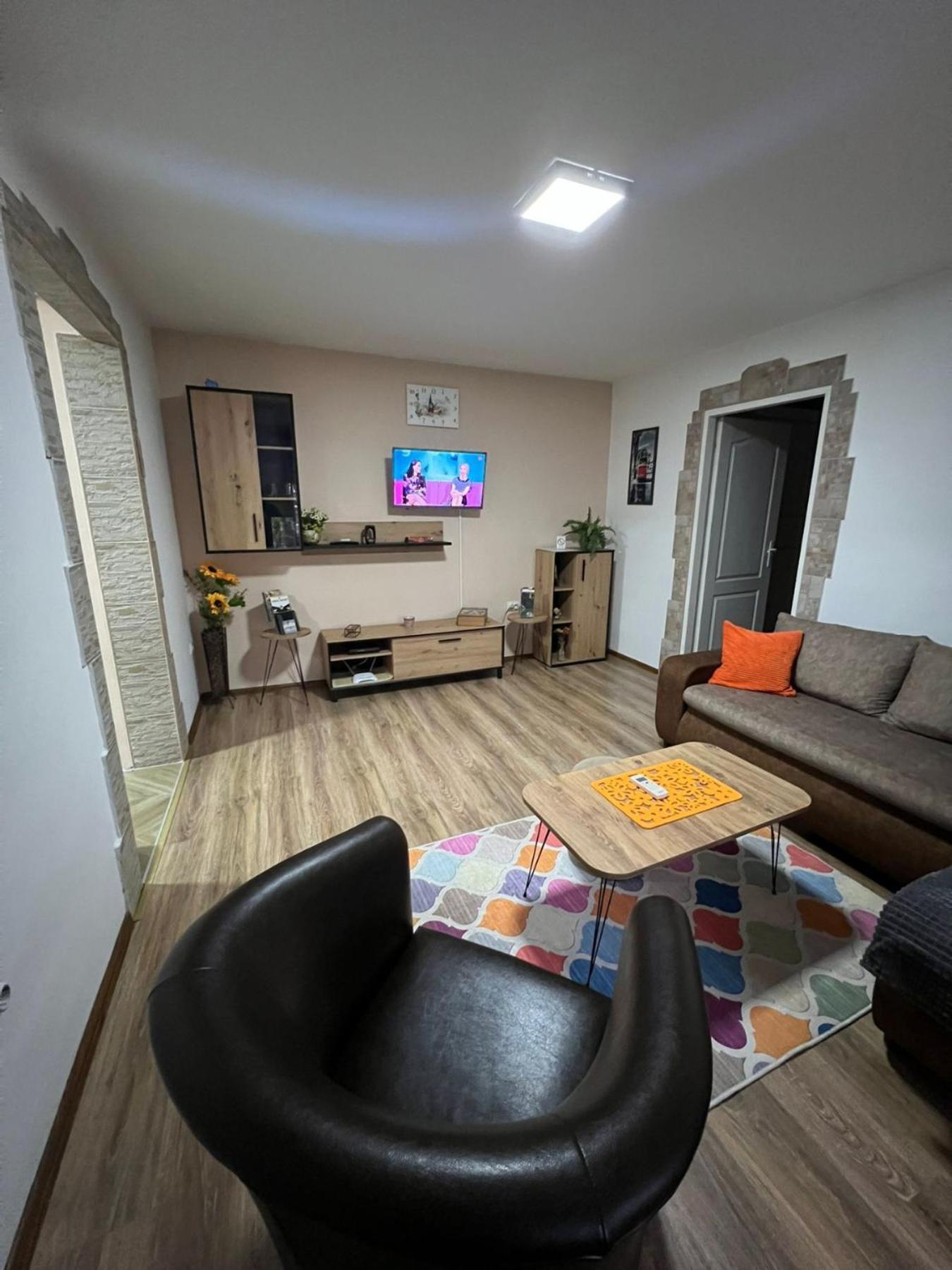 Appartamento Apartman Su Libero Subotica Esterno foto